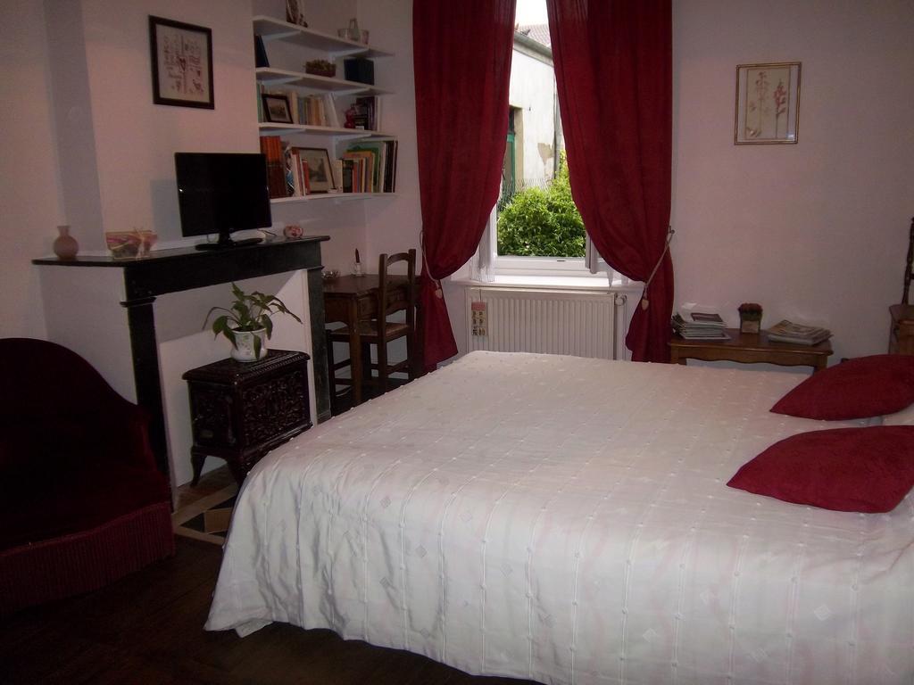 Appartement Le Relais De Marbot à Bar-le-Duc Chambre photo